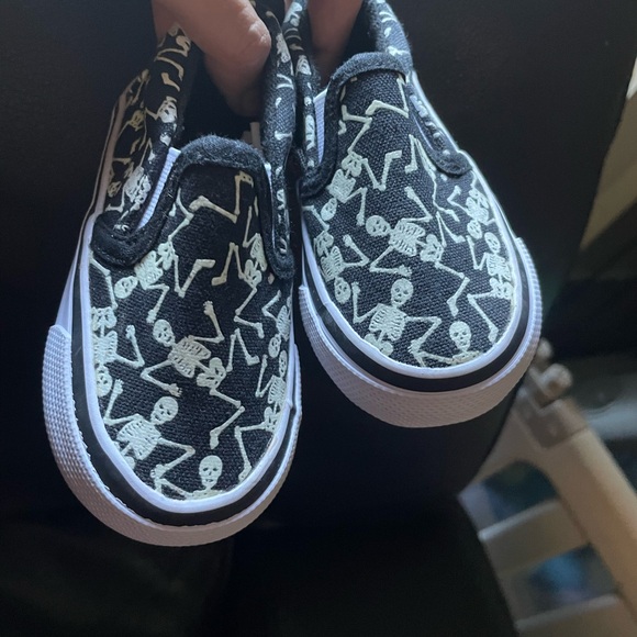 Kids Skeleton Print Slip-On Shoes - Black - Picture 4 of 5